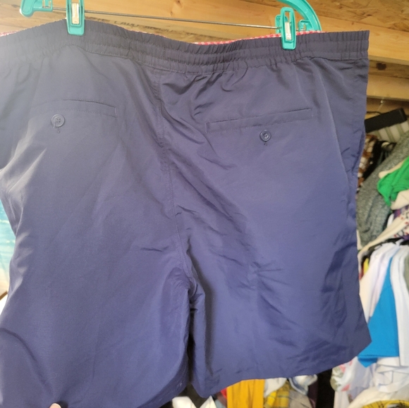 Vineyard Vines X TARGET Mens Navy Blue Shorts Size XXL - Picture 2 of 3